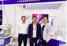 CEO with Songtao Qi, the Vice President of Nanfang Hospital Affiliated to Southern Medical University in exhibition